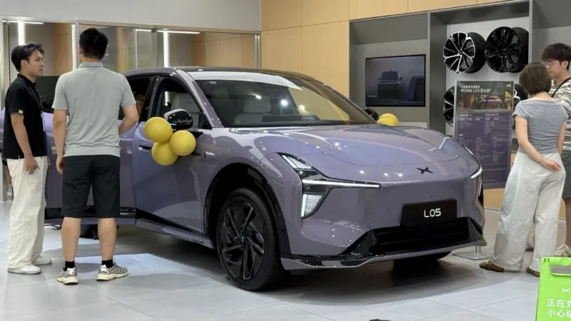XPeng Mona L05: Crossover ab 18.500 € im Vorverkauf